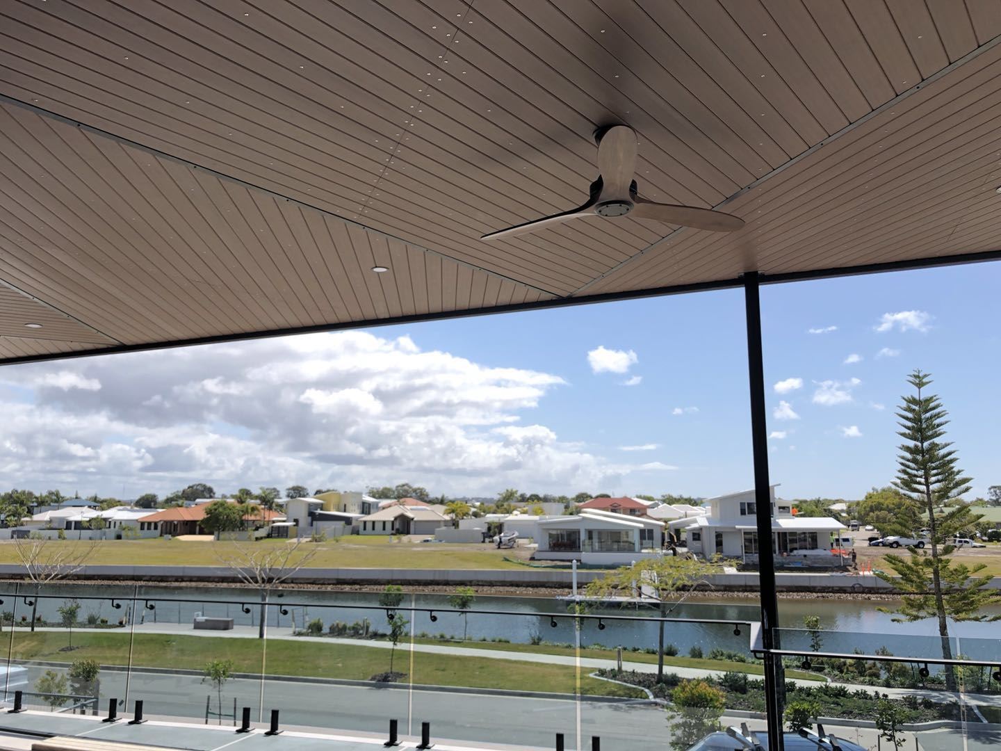 Estado del mercado de WPC- 广州圆航-第 3 组-张丽霞